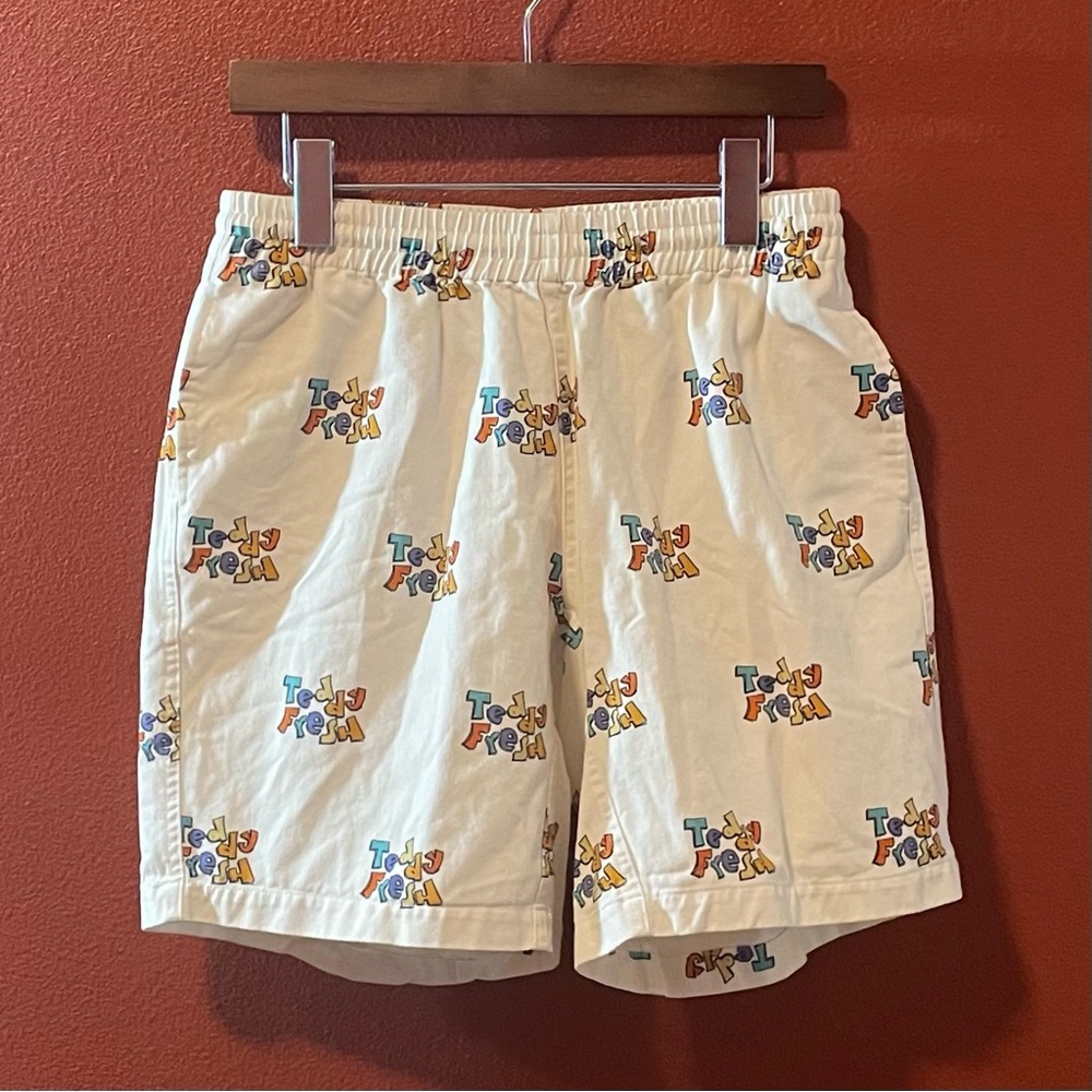 Teddy Fresh Men’s Retro Elastic Multicolor Logo Camp‎ Print Drawstring Shorts